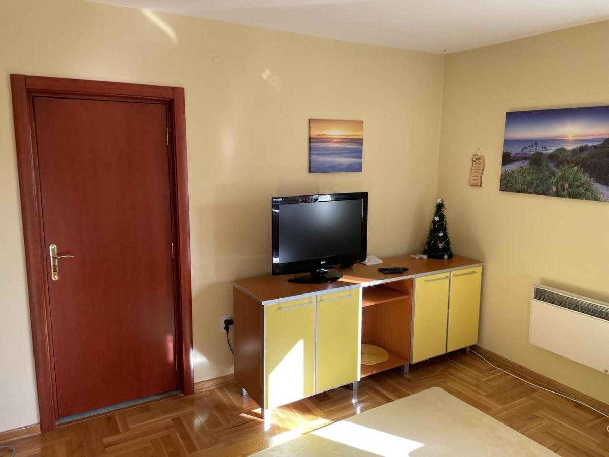 Apartment Yellow & Zlatibor